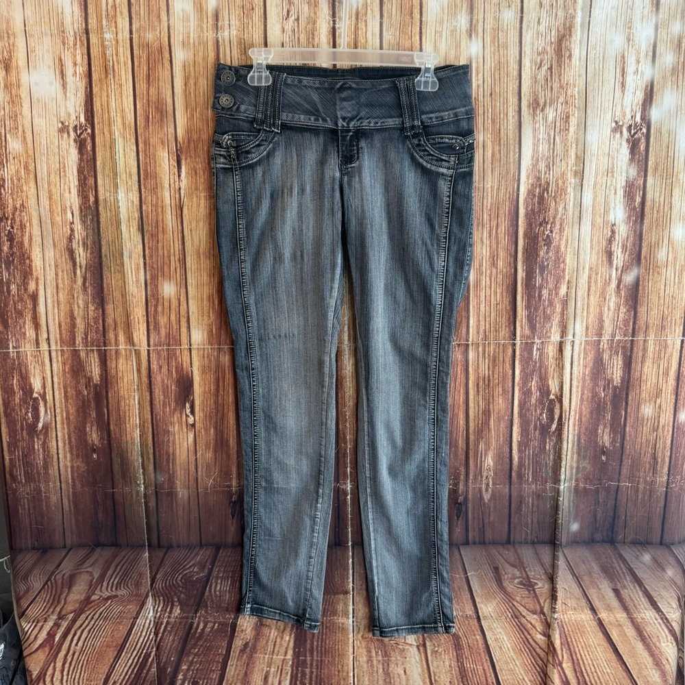 International News Women’s Low Rise Dark Blue Skinny Jeans Juniors Size 9